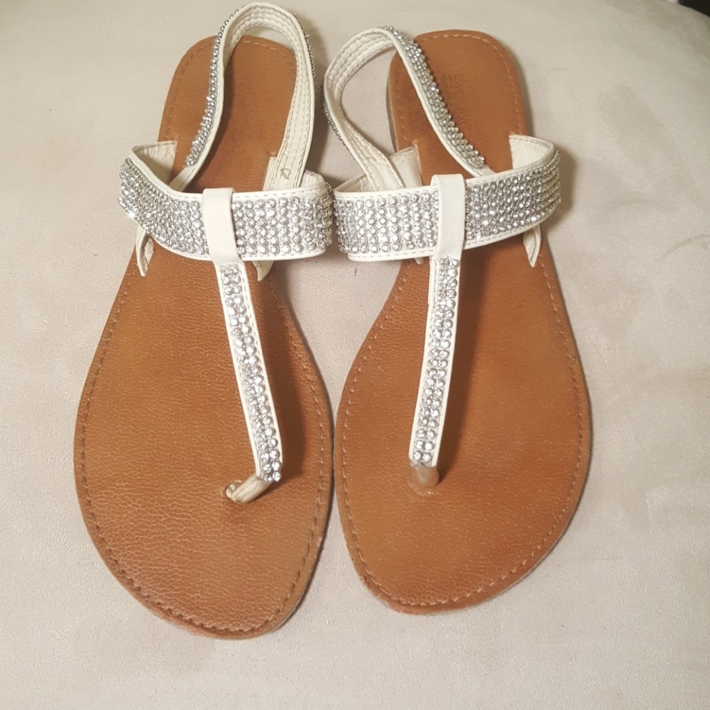 Cute Sandals - Picture 2 of 3